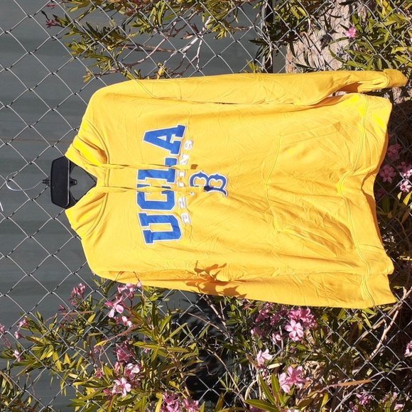 Colosseum Other - UCLA Bruins Hooded Pullover Jacket, Size L